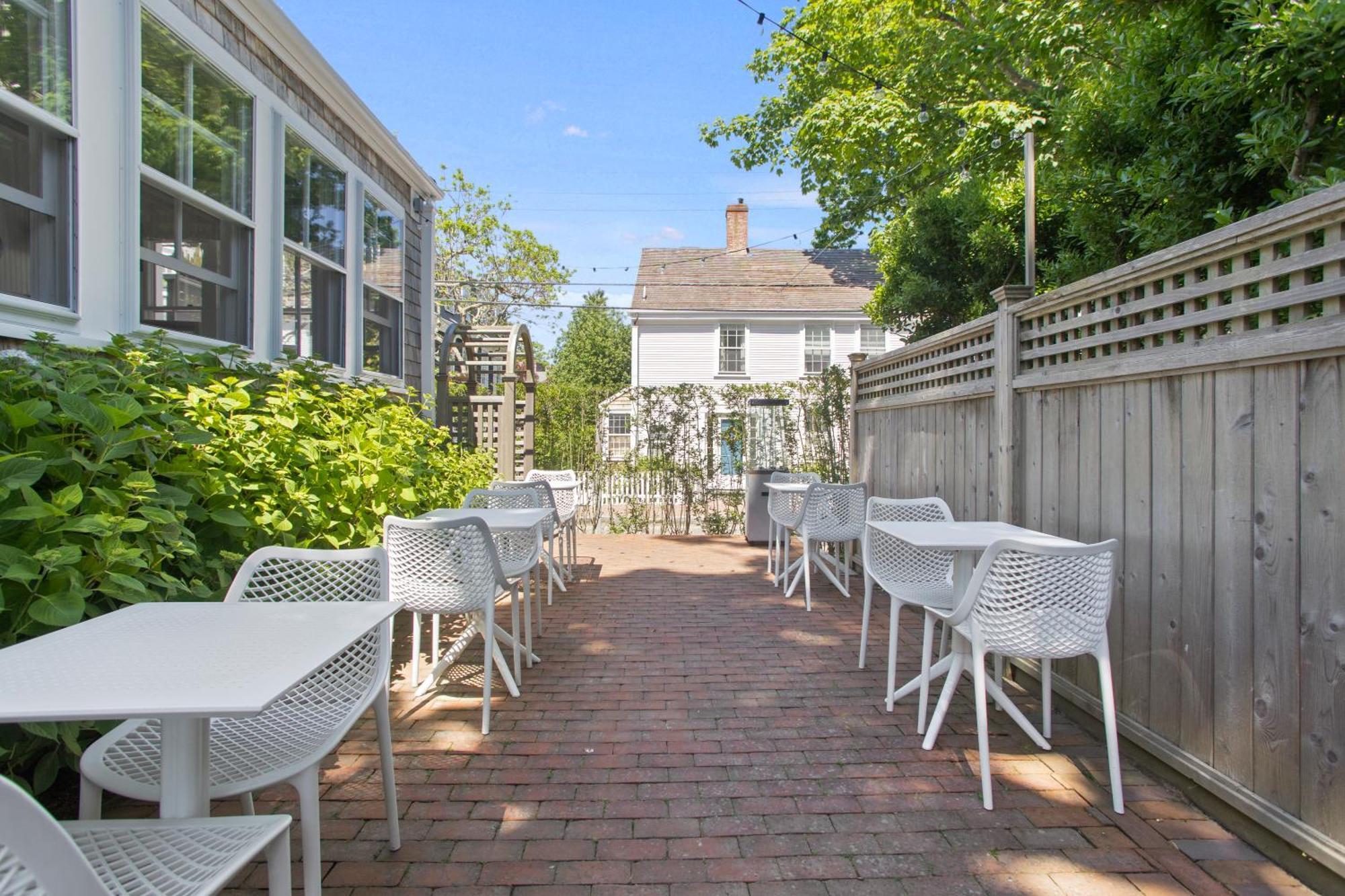 Carlisle House Inn Nantucket Exterior photo