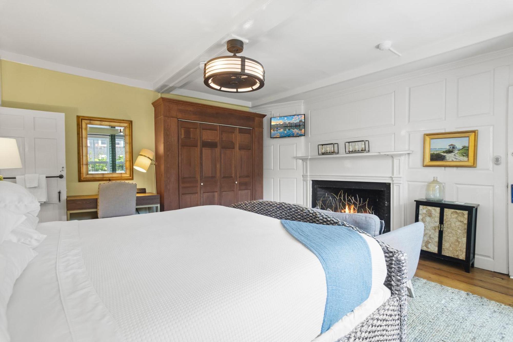 Carlisle House Inn Nantucket Exterior photo